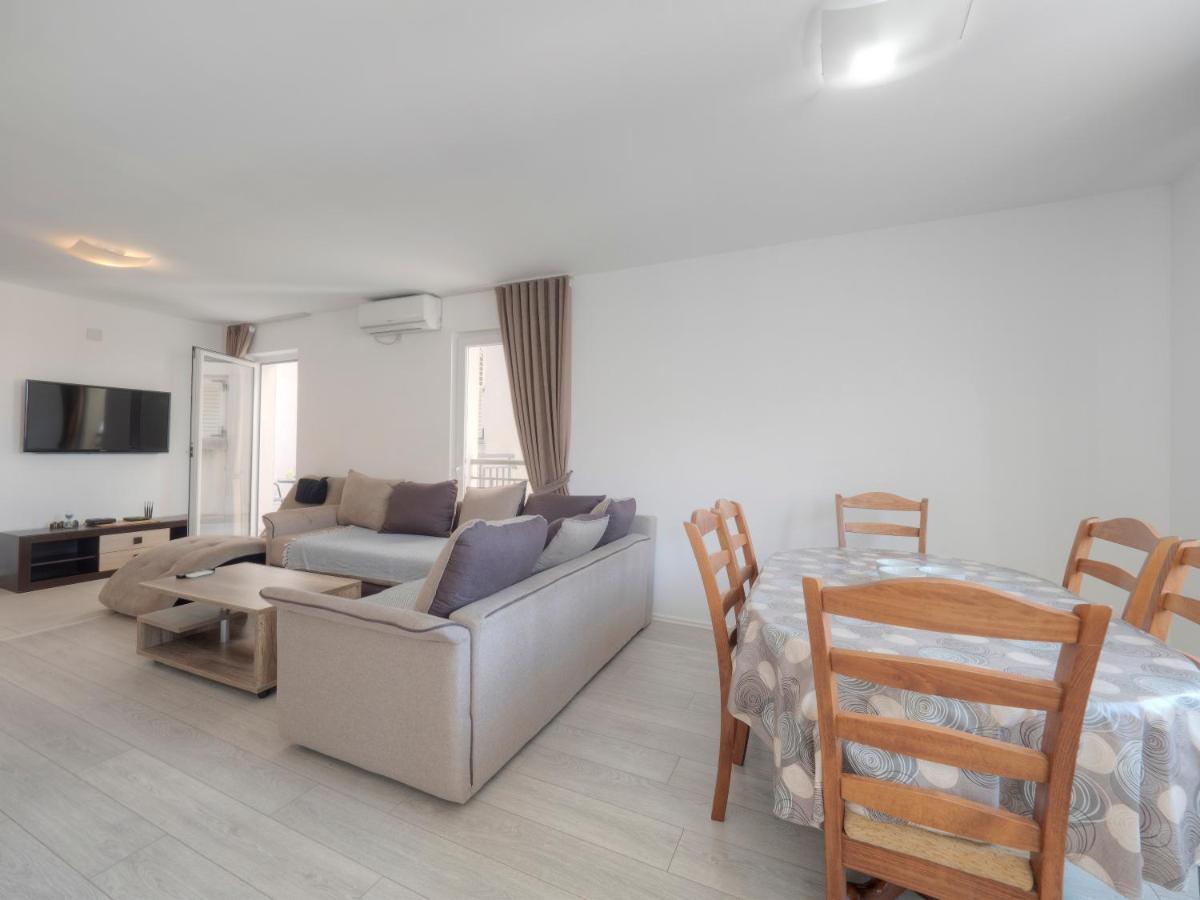Family Three Bedroom Apartment Brando ブドヴァ エクステリア 写真