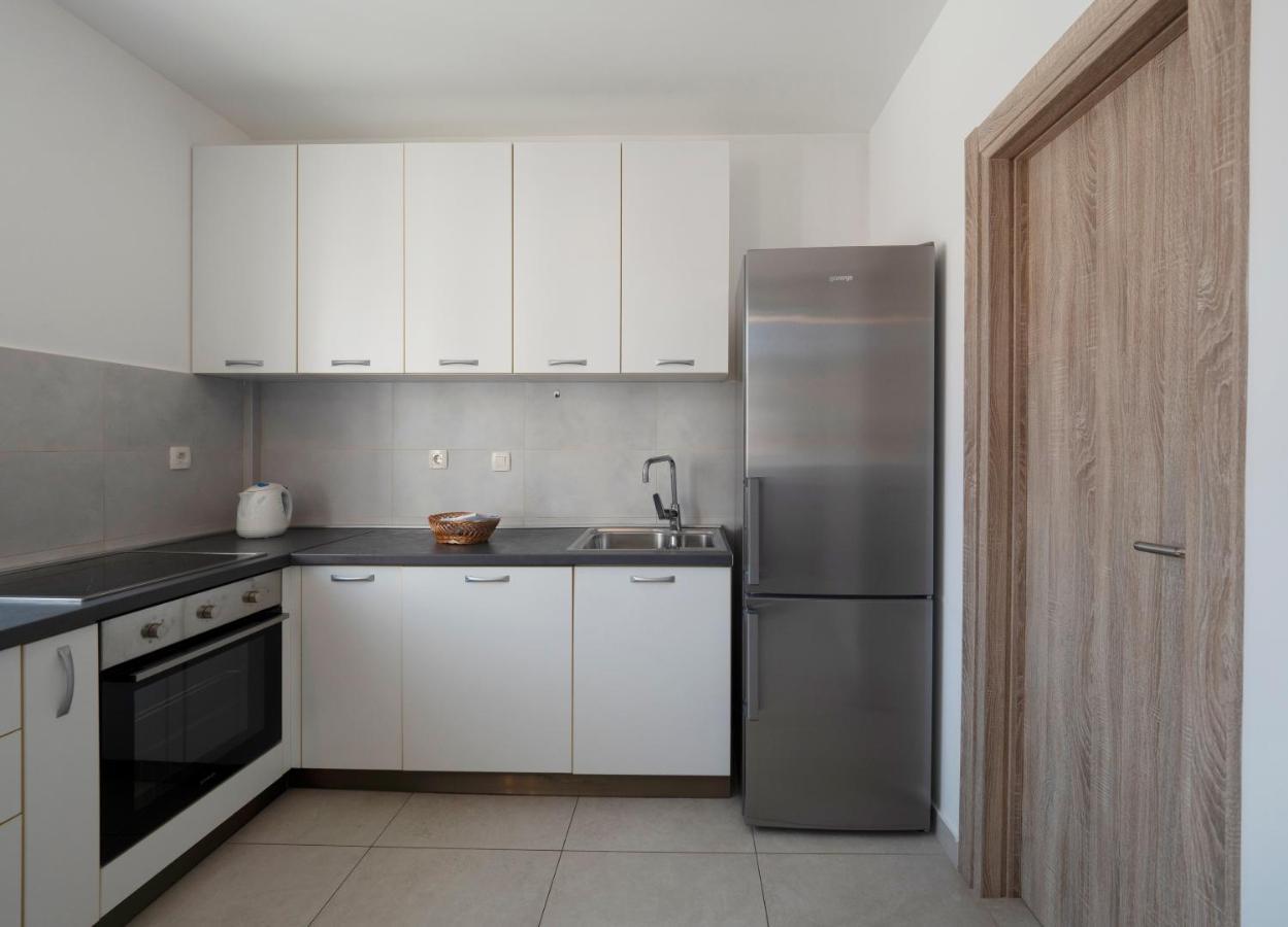 Family Three Bedroom Apartment Brando ブドヴァ エクステリア 写真