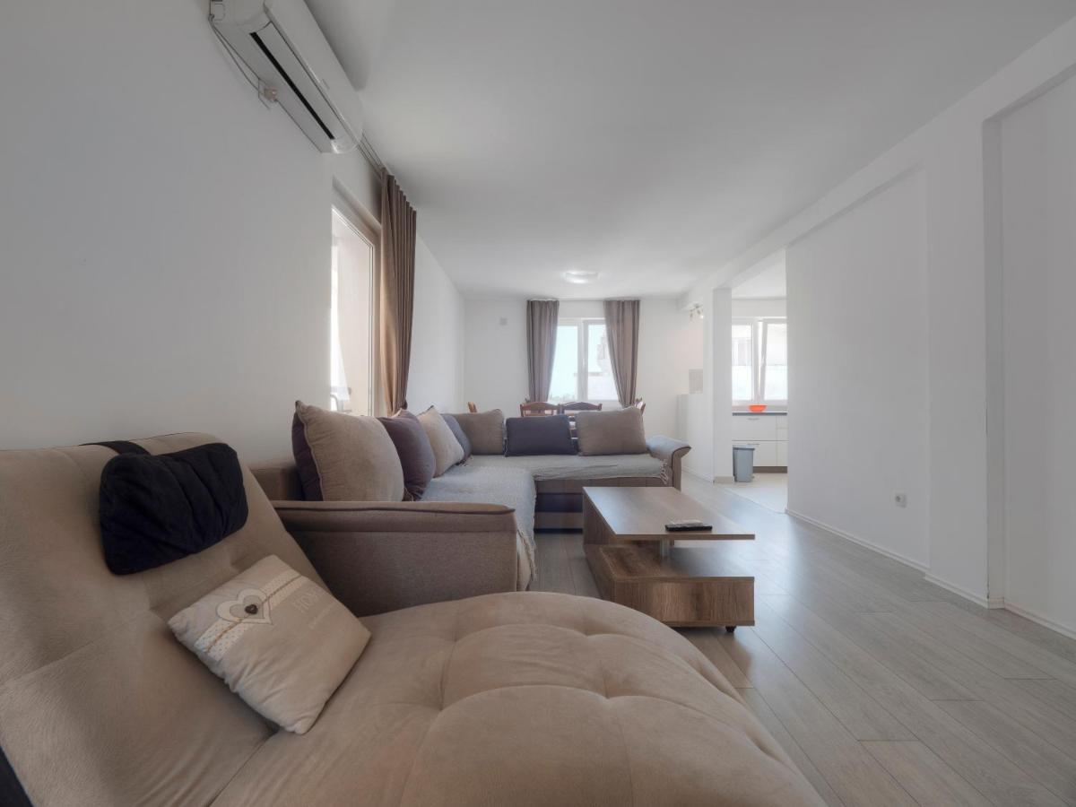 Family Three Bedroom Apartment Brando ブドヴァ エクステリア 写真