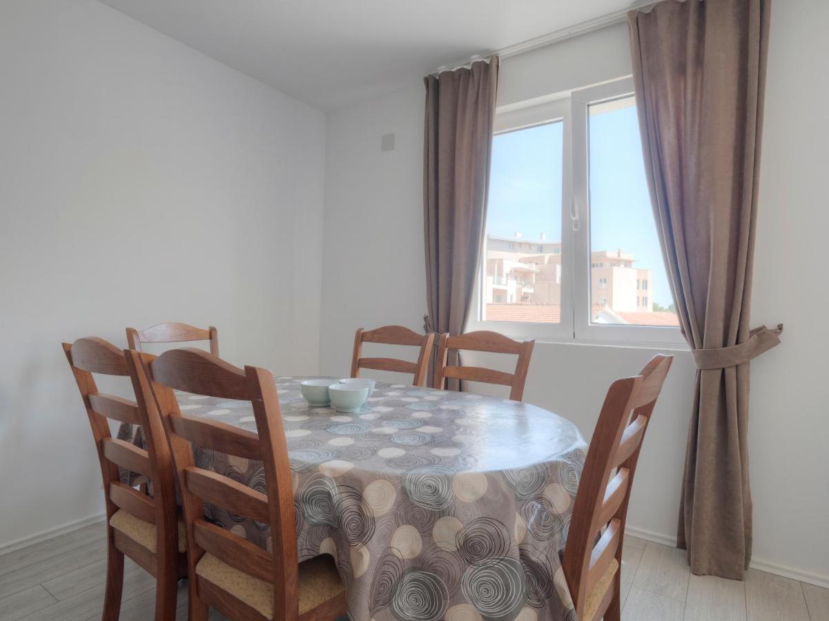 Family Three Bedroom Apartment Brando ブドヴァ エクステリア 写真