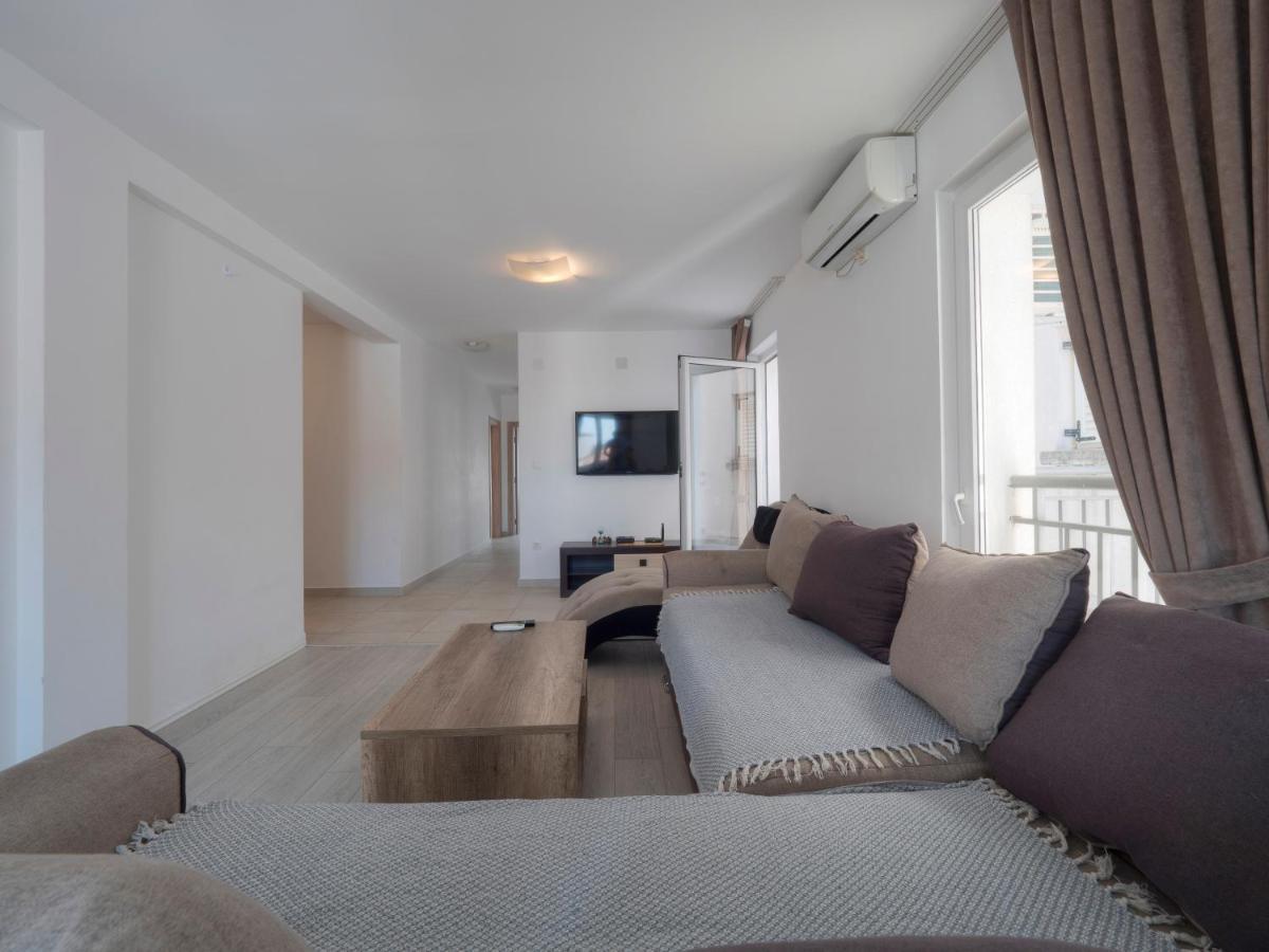 Family Three Bedroom Apartment Brando ブドヴァ エクステリア 写真