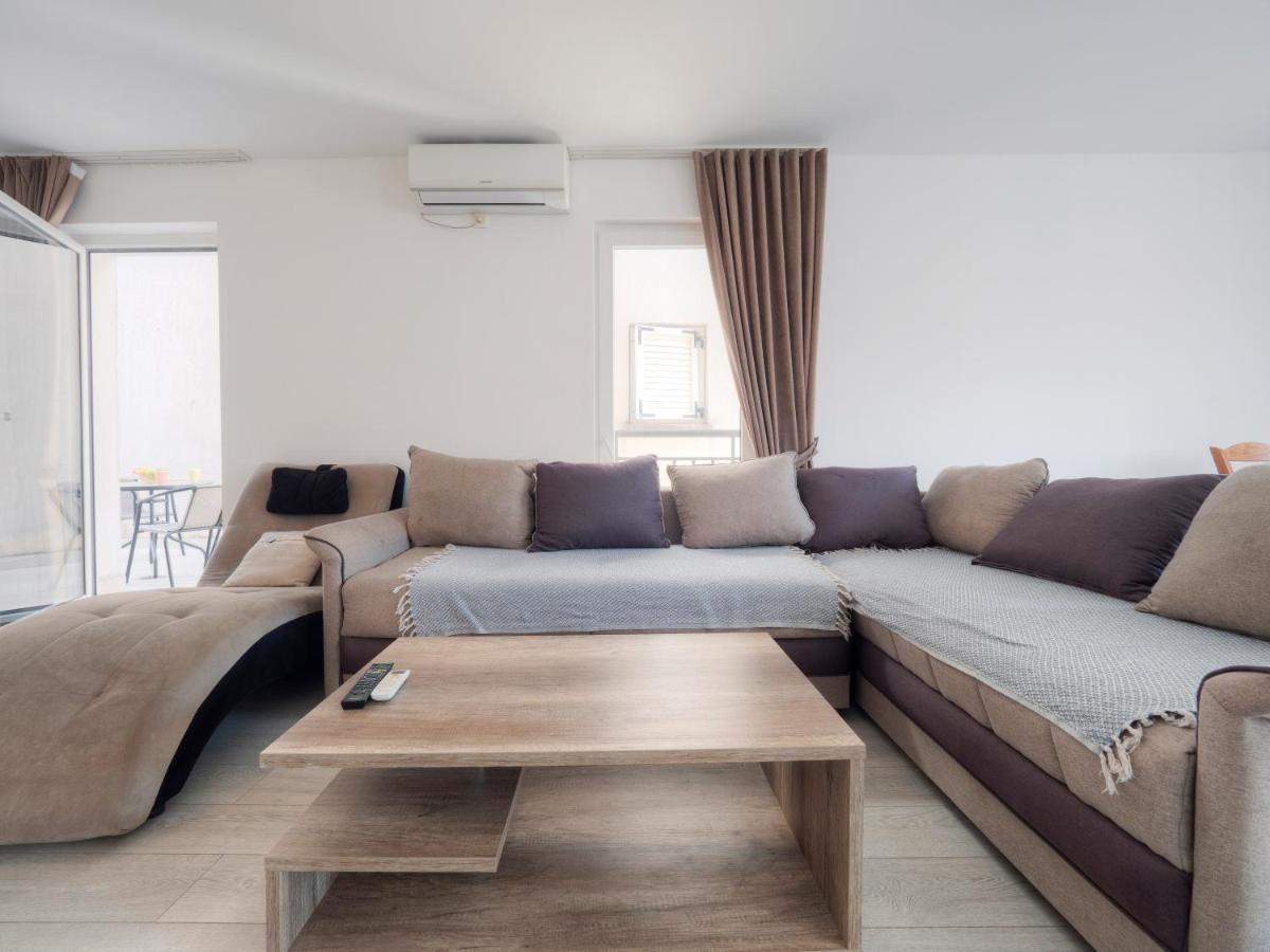 Family Three Bedroom Apartment Brando ブドヴァ エクステリア 写真